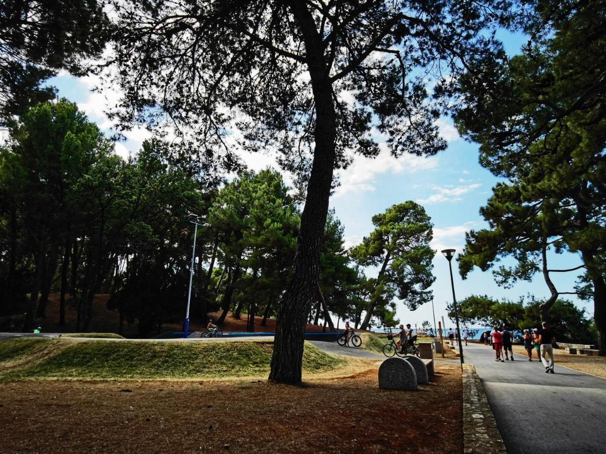 Stay In The Very Heart Of Porec - 50M To The Beach 外观 照片