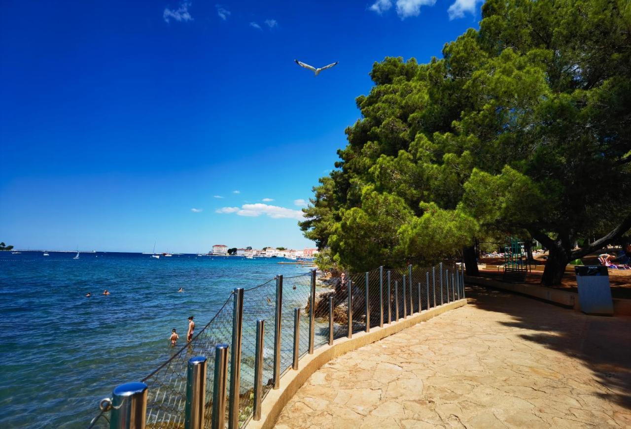 Stay In The Very Heart Of Porec - 50M To The Beach 外观 照片